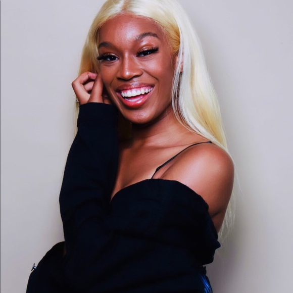 Meet your Posher, Tionne - Picture 3 of 6